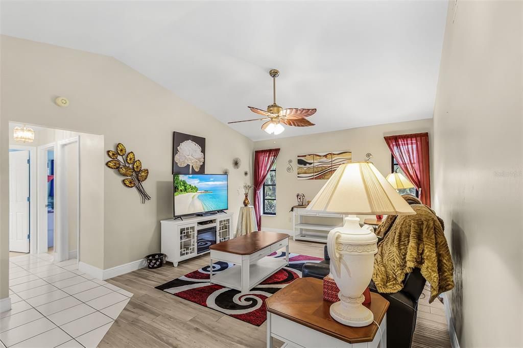For Sale: $350,000 (3 beds, 2 baths, 1839 Square Feet)
