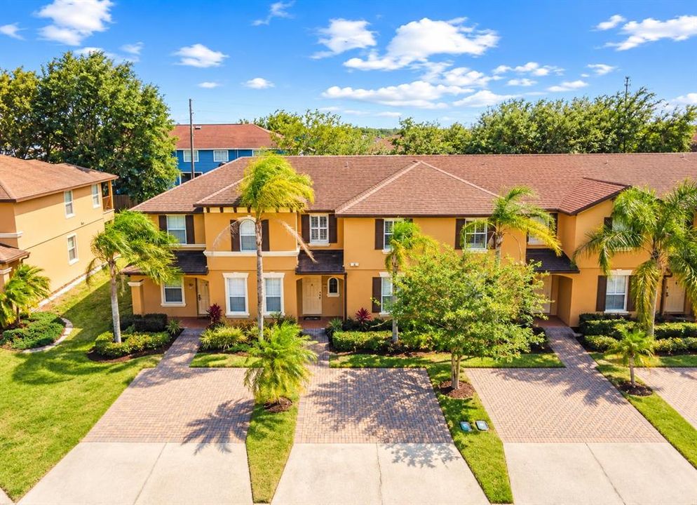 En Venta: $229,900 (4 camas, 3 baños, 1425 Pies cuadrados)