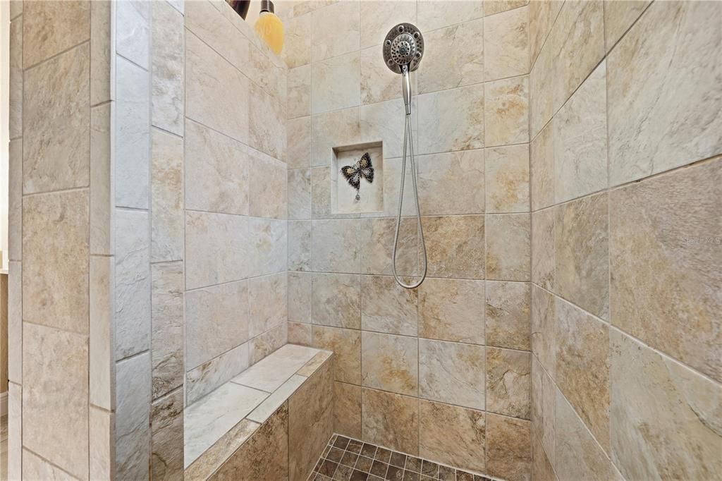 For Sale: $423,500 (3 beds, 2 baths, 2003 Square Feet)