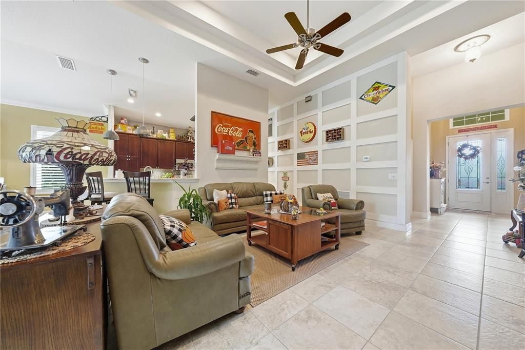 For Sale: $423,500 (3 beds, 2 baths, 2003 Square Feet)
