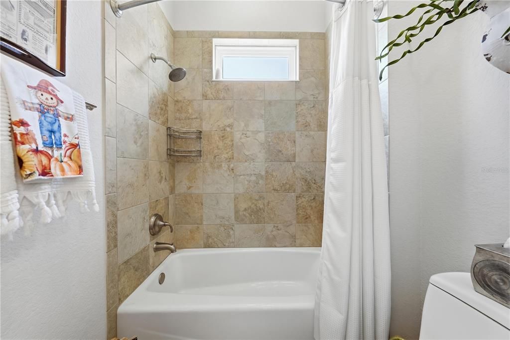 For Sale: $423,500 (3 beds, 2 baths, 2003 Square Feet)