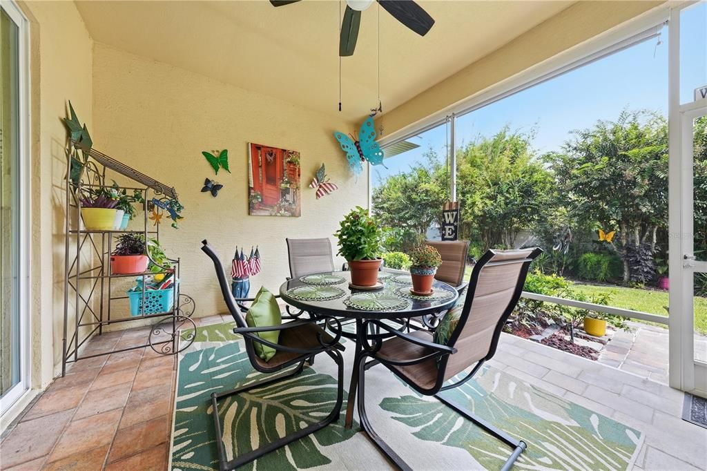 For Sale: $423,500 (3 beds, 2 baths, 2003 Square Feet)