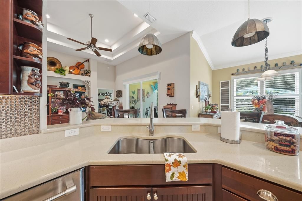 For Sale: $423,500 (3 beds, 2 baths, 2003 Square Feet)