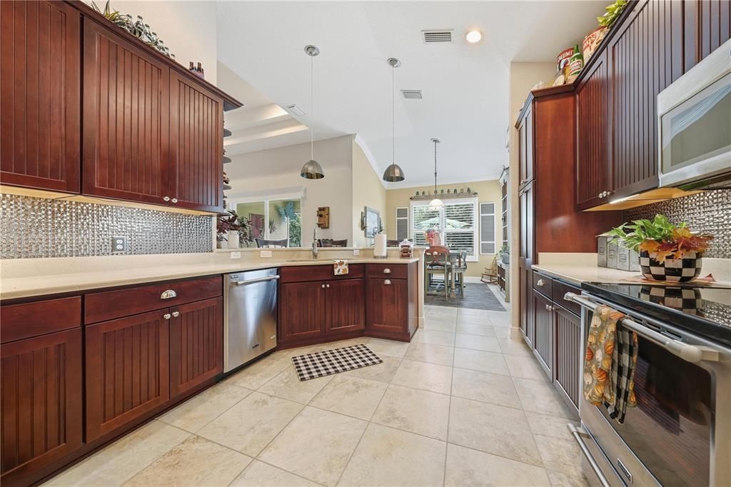 For Sale: $423,500 (3 beds, 2 baths, 2003 Square Feet)