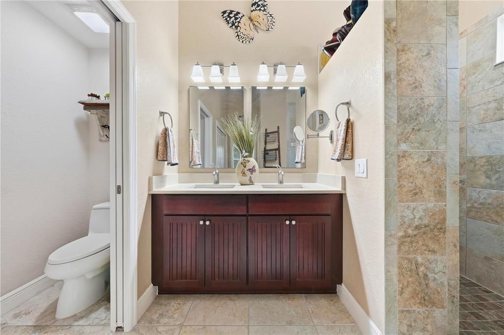 For Sale: $423,500 (3 beds, 2 baths, 2003 Square Feet)