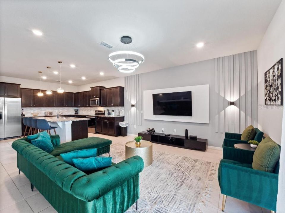 For Sale: $899,900 (10 beds, 8 baths, 4399 Square Feet)