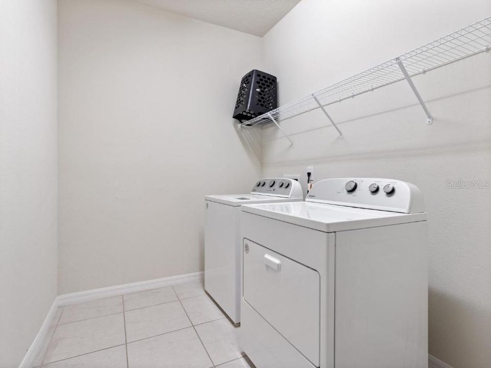 For Sale: $899,900 (10 beds, 8 baths, 4399 Square Feet)