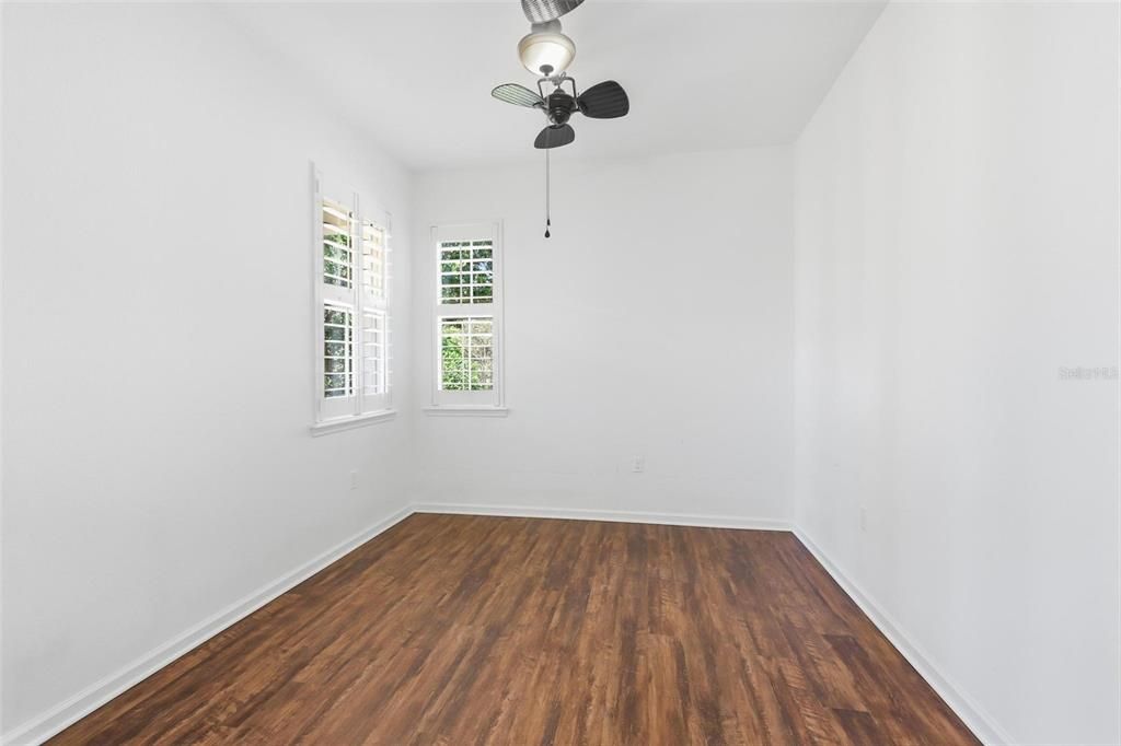 For Sale: $375,000 (2 beds, 2 baths, 1512 Square Feet)
