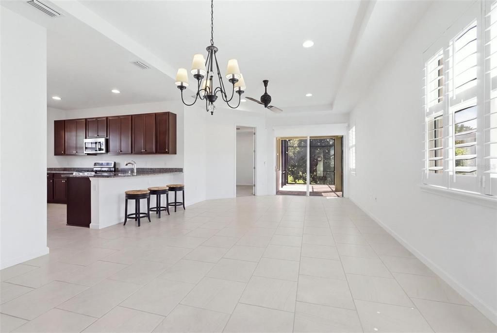 For Sale: $375,000 (2 beds, 2 baths, 1512 Square Feet)