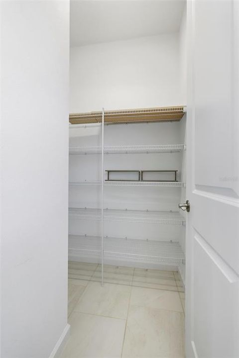 For Sale: $375,000 (2 beds, 2 baths, 1512 Square Feet)