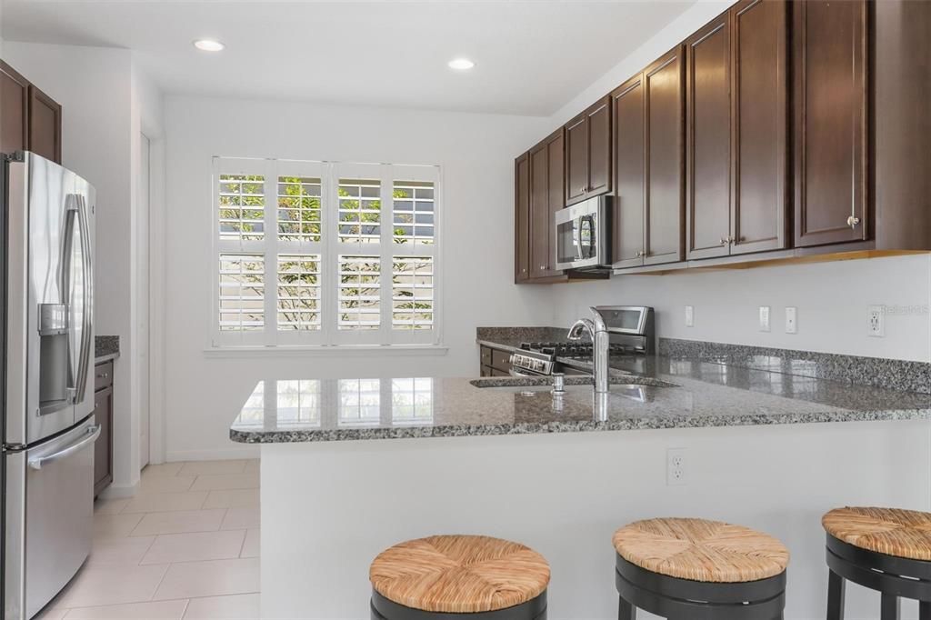 For Sale: $375,000 (2 beds, 2 baths, 1512 Square Feet)