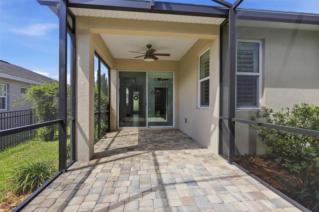 For Sale: $375,000 (2 beds, 2 baths, 1512 Square Feet)