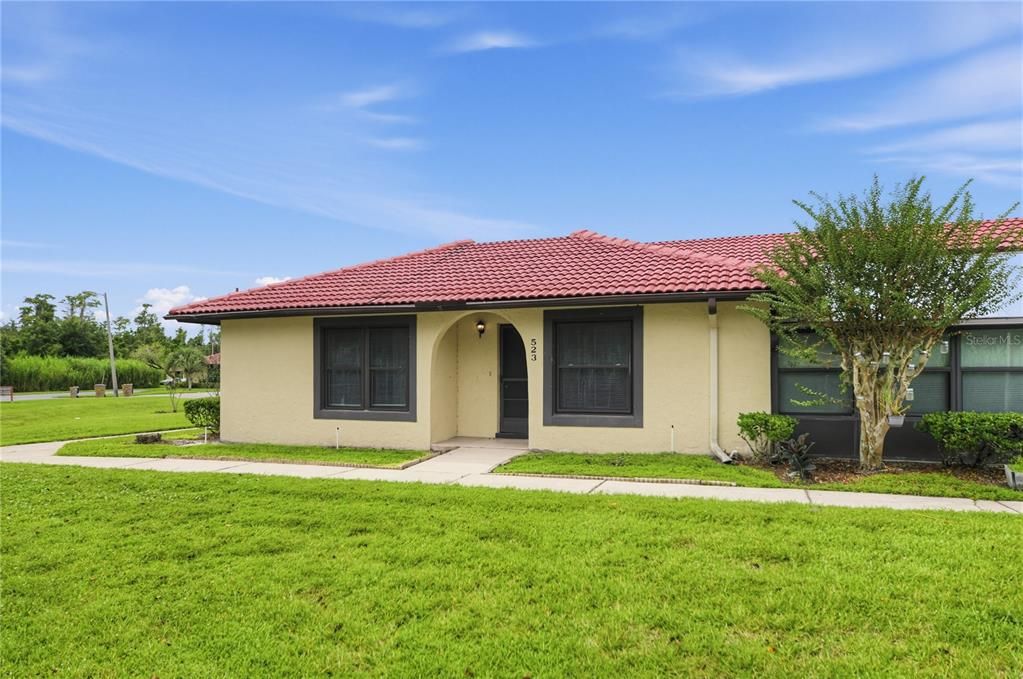 En Venta: $159,900 (2 camas, 2 baños, 1038 Pies cuadrados)