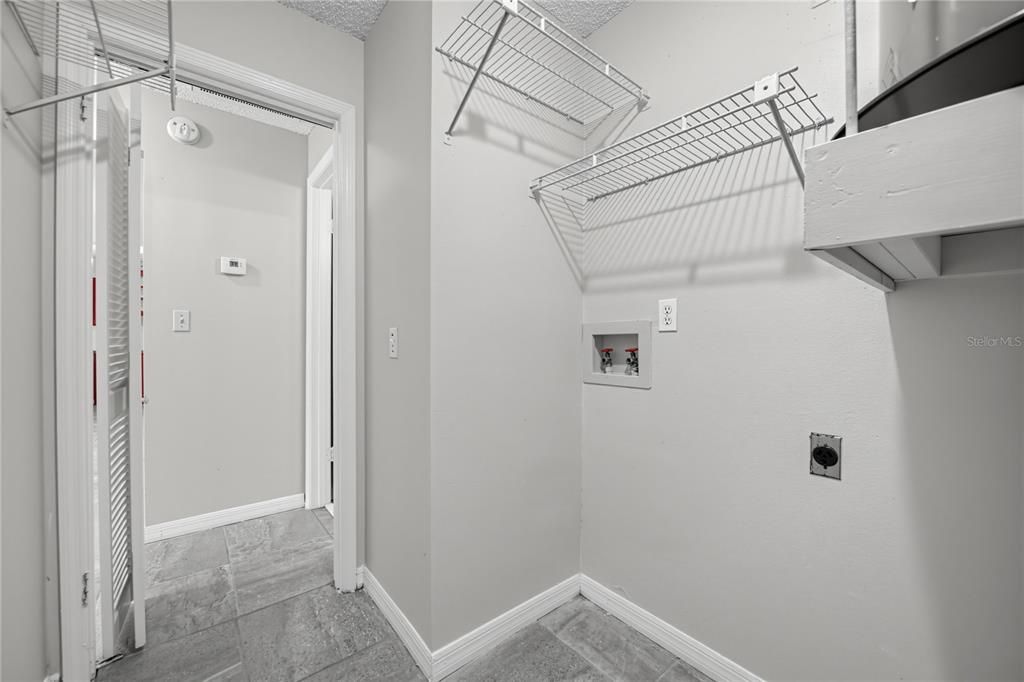 En Venta: $159,900 (2 camas, 2 baños, 1038 Pies cuadrados)
