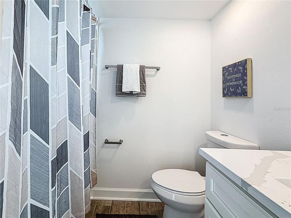 En Venta: $174,900 (2 camas, 2 baños, 1100 Pies cuadrados)