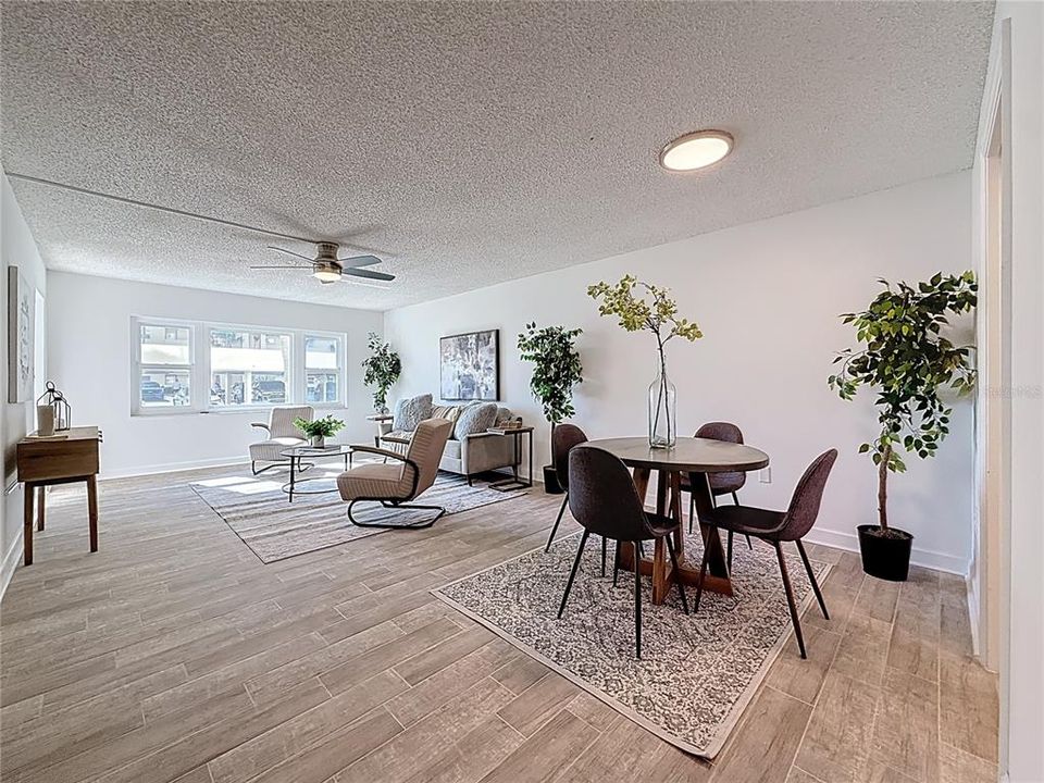 En Venta: $174,900 (2 camas, 2 baños, 1100 Pies cuadrados)