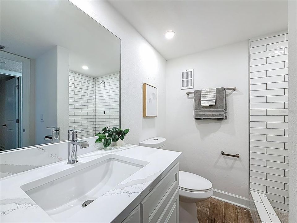En Venta: $174,900 (2 camas, 2 baños, 1100 Pies cuadrados)