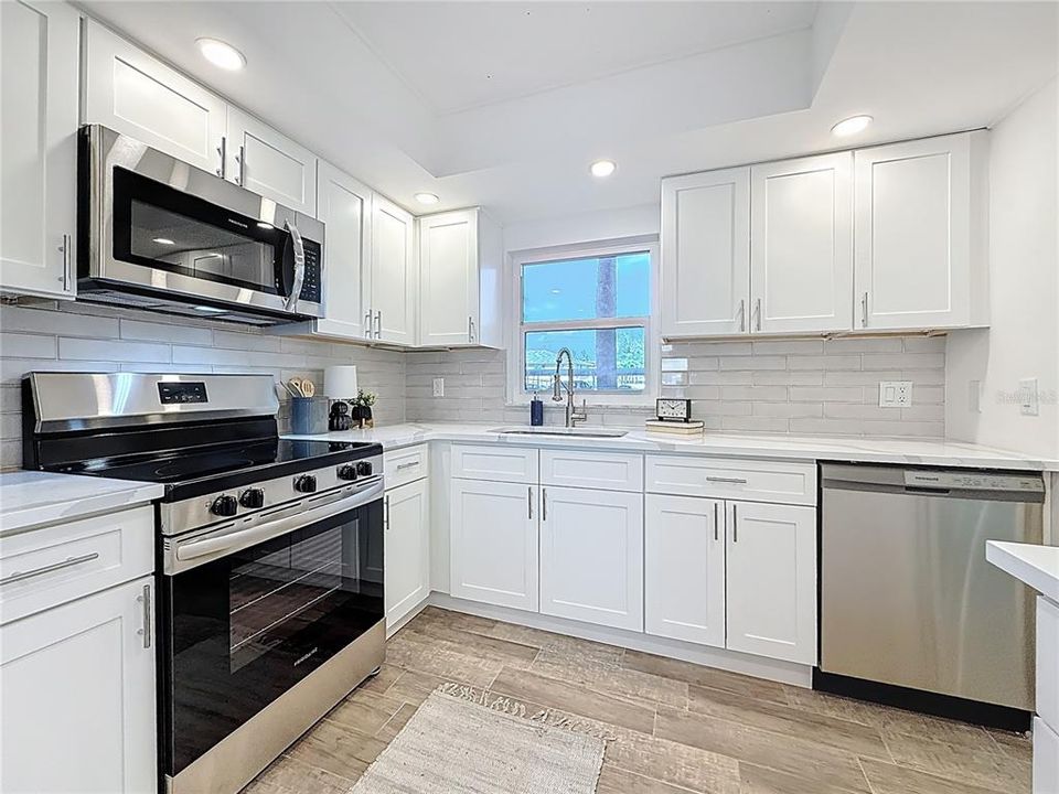 En Venta: $174,900 (2 camas, 2 baños, 1100 Pies cuadrados)