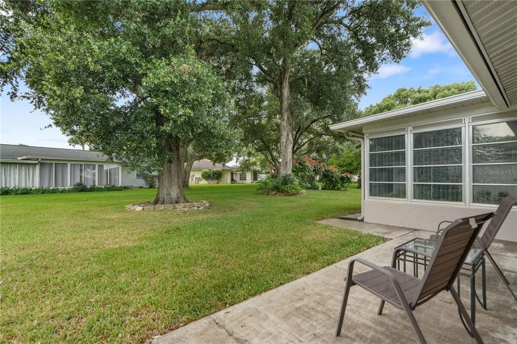 Active With Contract: $214,900 (2 beds, 2 baths, 1181 Square Feet)