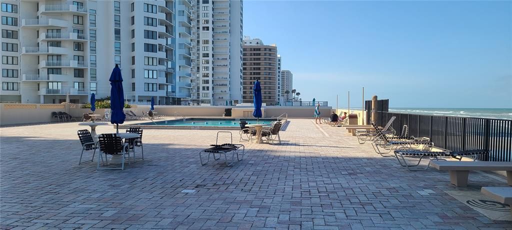 В аренду: $2,200 (2 спален, 2 ванн, 1058 Квадратных фут)