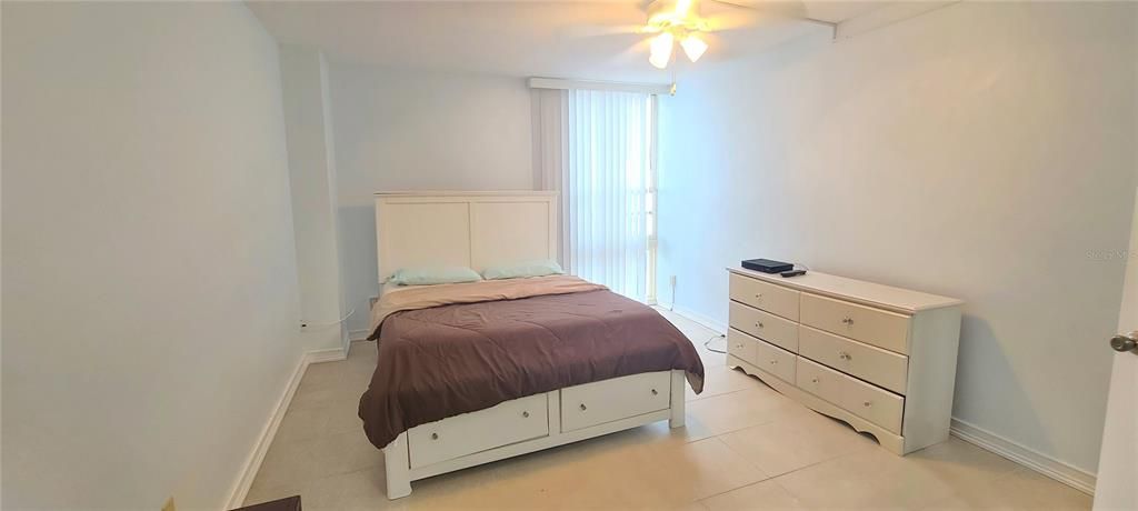 В аренду: $2,200 (2 спален, 2 ванн, 1058 Квадратных фут)