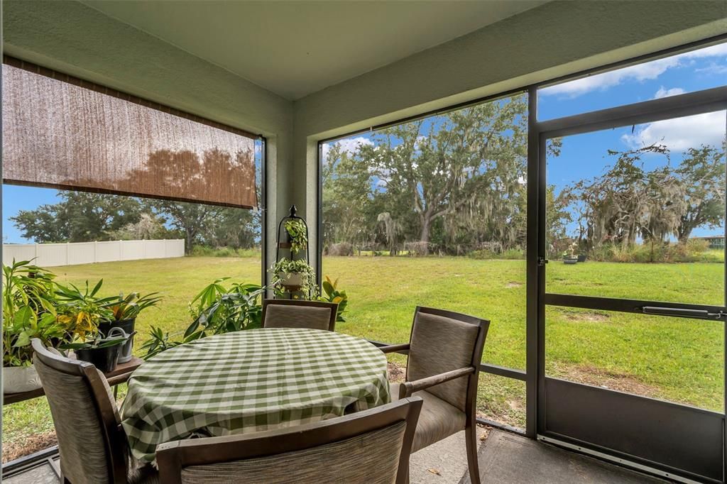 En Venta: $299,900 (4 camas, 2 baños, 1867 Pies cuadrados)