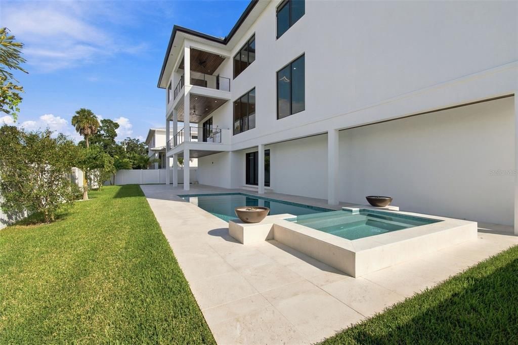 En Venta: $5,500,000 (5 camas, 5 baños, 6996 Pies cuadrados)