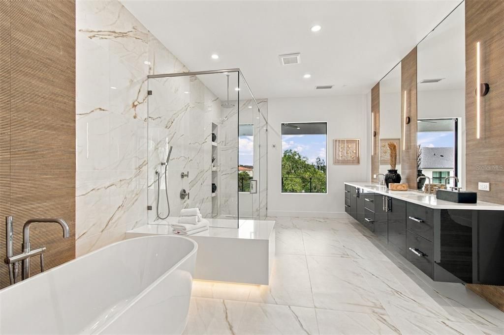 En Venta: $5,500,000 (5 camas, 5 baños, 6996 Pies cuadrados)