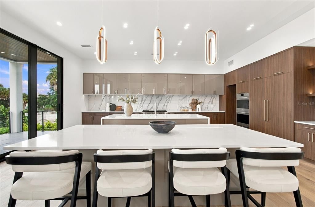 En Venta: $5,500,000 (5 camas, 5 baños, 6996 Pies cuadrados)