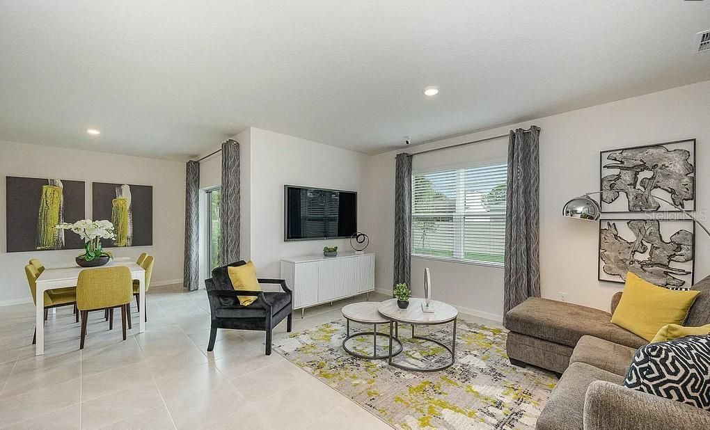 For Sale: $400,000 (4 beds, 2 baths, 1828 Square Feet)
