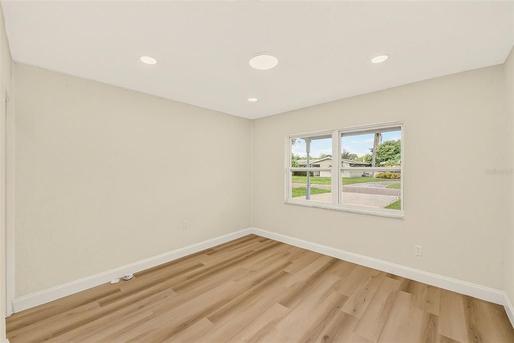 For Sale: $530,000 (4 beds, 2 baths, 1288 Square Feet)