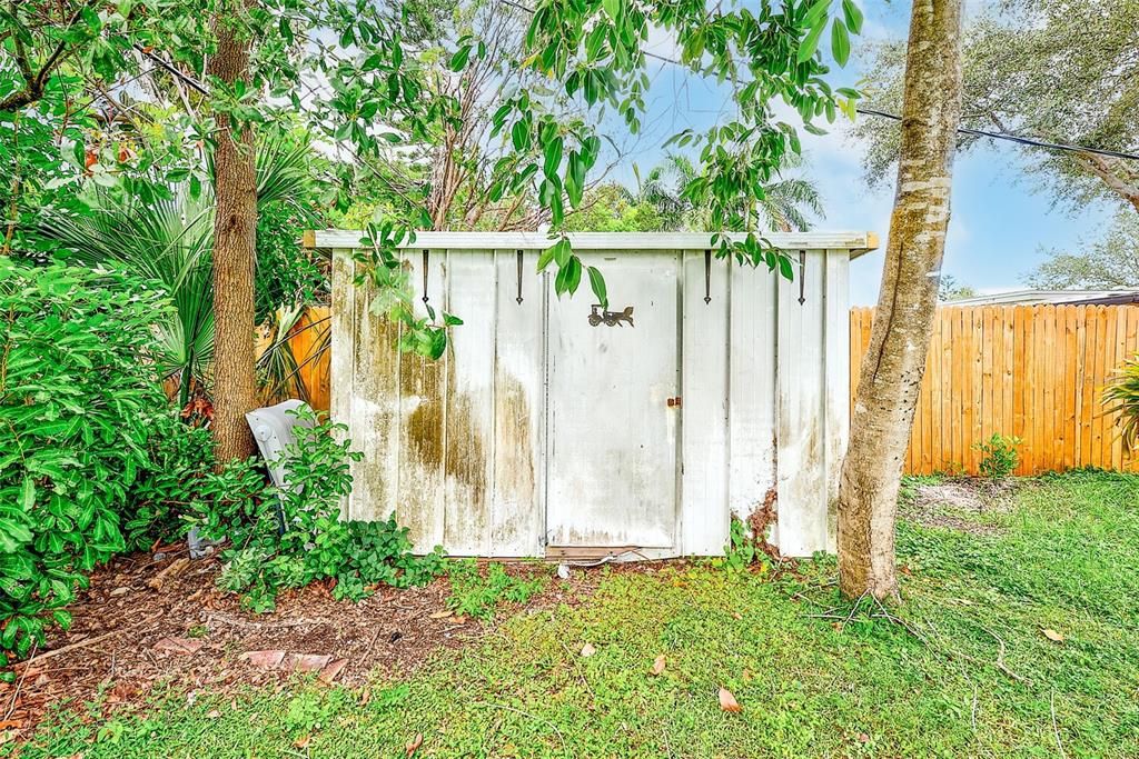 For Sale: $530,000 (4 beds, 2 baths, 1288 Square Feet)