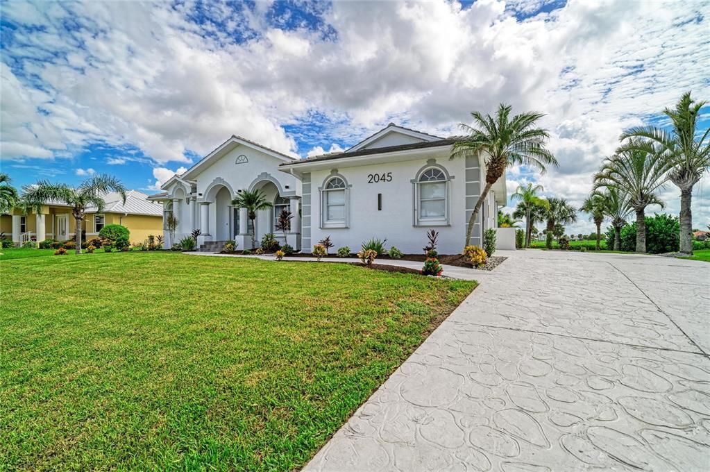 На продажу: $875,000 (3 спален, 2 ванн, 2394 Квадратных фут)