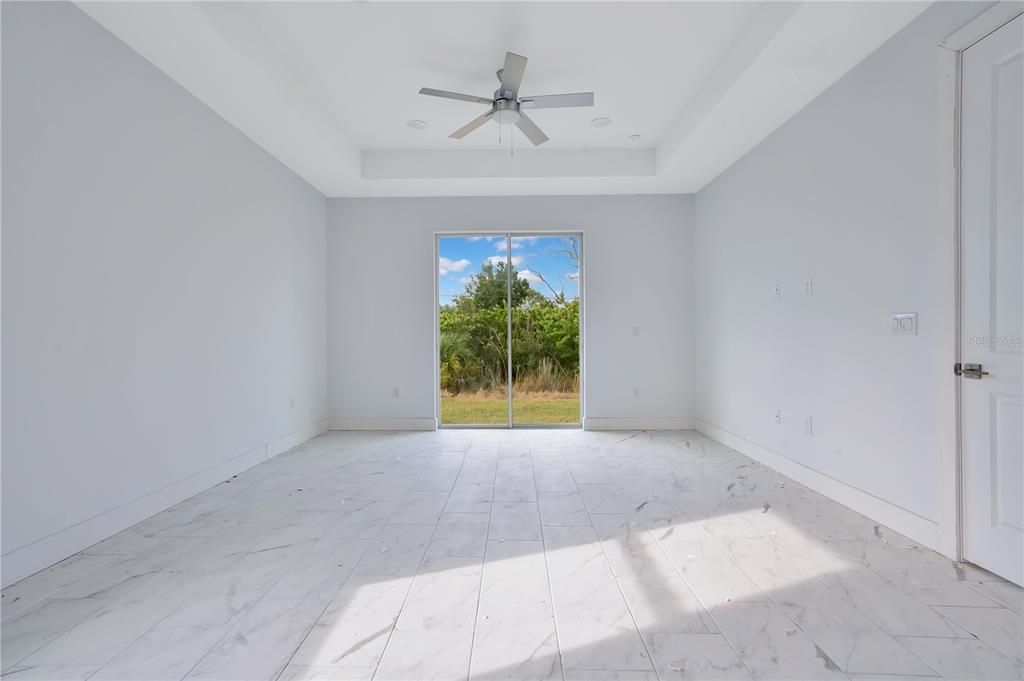 En Venta: $299,000 (3 camas, 2 baños, 2042 Pies cuadrados)
