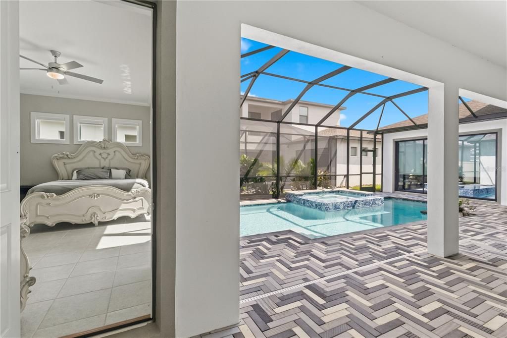 For Sale: $1,015,000 (6 beds, 4 baths, 3653 Square Feet)