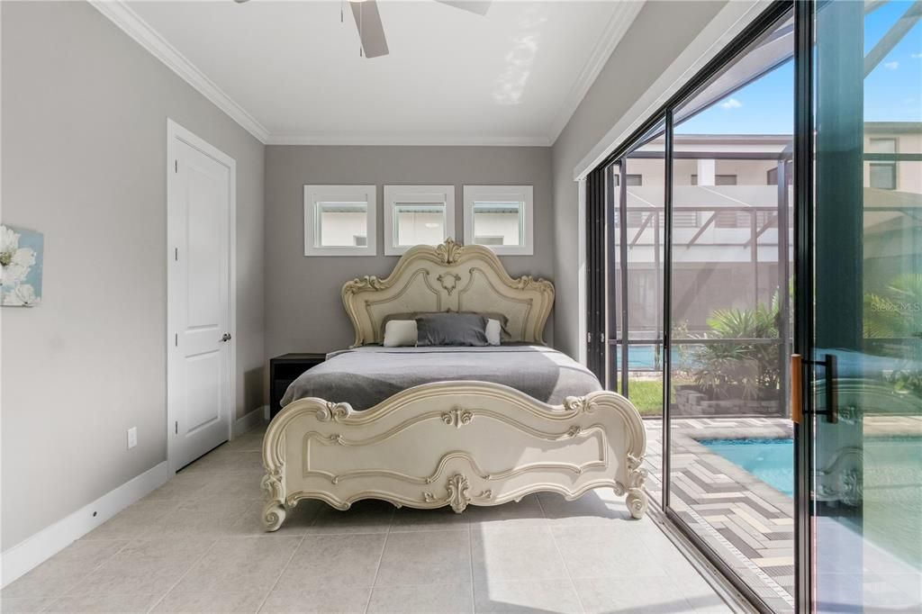For Sale: $1,015,000 (6 beds, 4 baths, 3653 Square Feet)