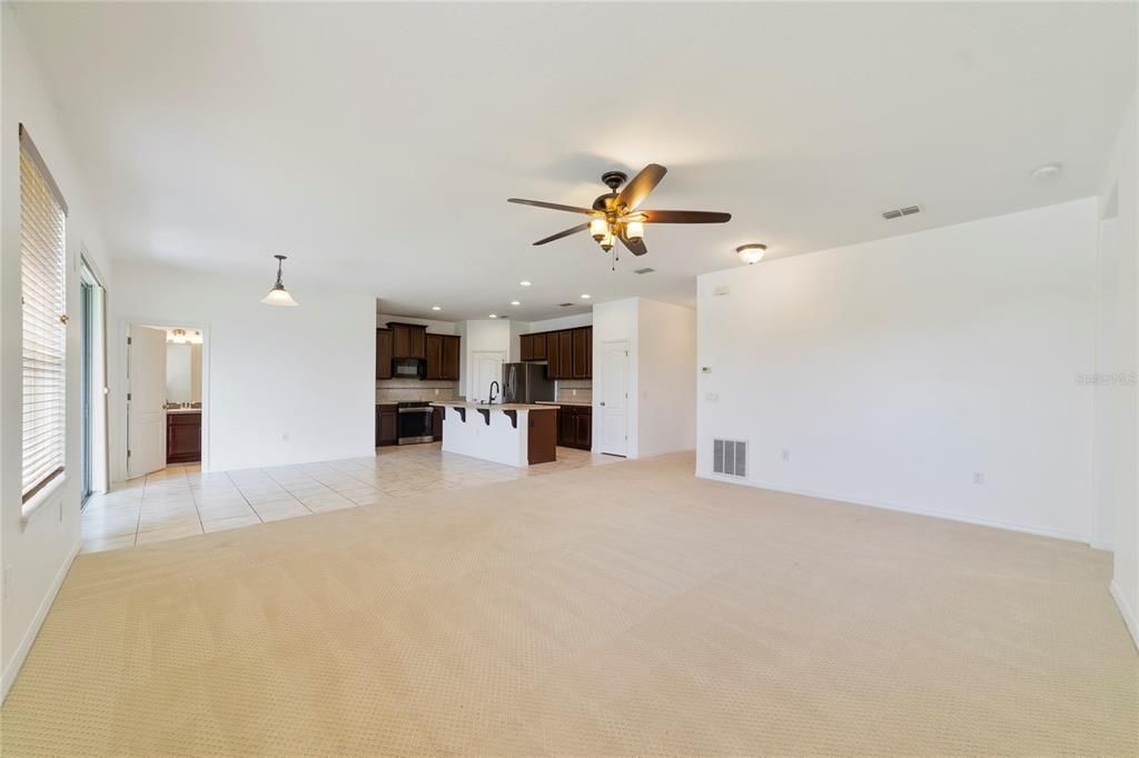 For Sale: $555,000 (4 beds, 3 baths, 2085 Square Feet)