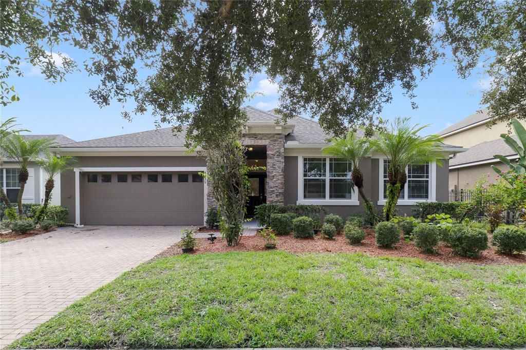 For Sale: $555,000 (4 beds, 3 baths, 2085 Square Feet)