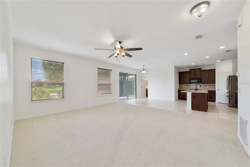 For Sale: $555,000 (4 beds, 3 baths, 2085 Square Feet)