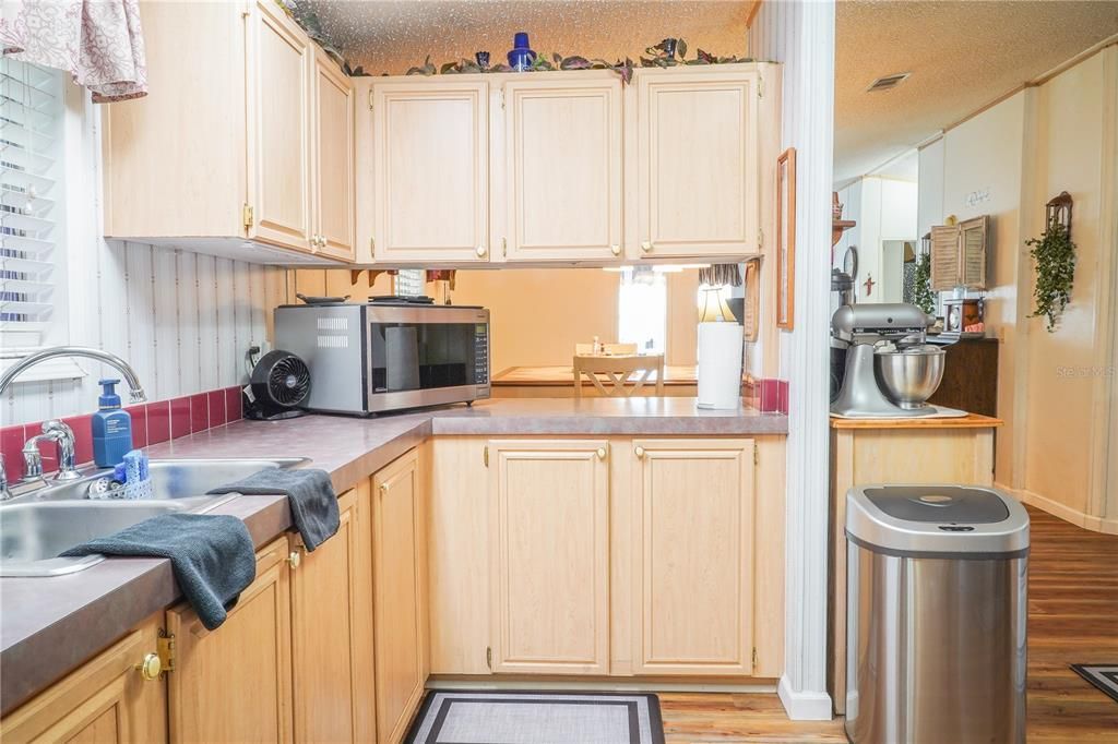 На продажу: $309,000 (3 спален, 2 ванн, 1550 Квадратных фут)