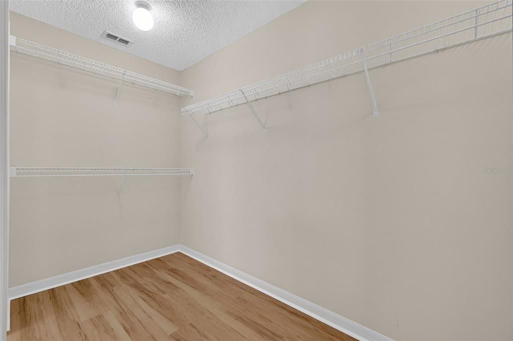 На продажу: $239,900 (3 спален, 2 ванн, 1620 Квадратных фут)
