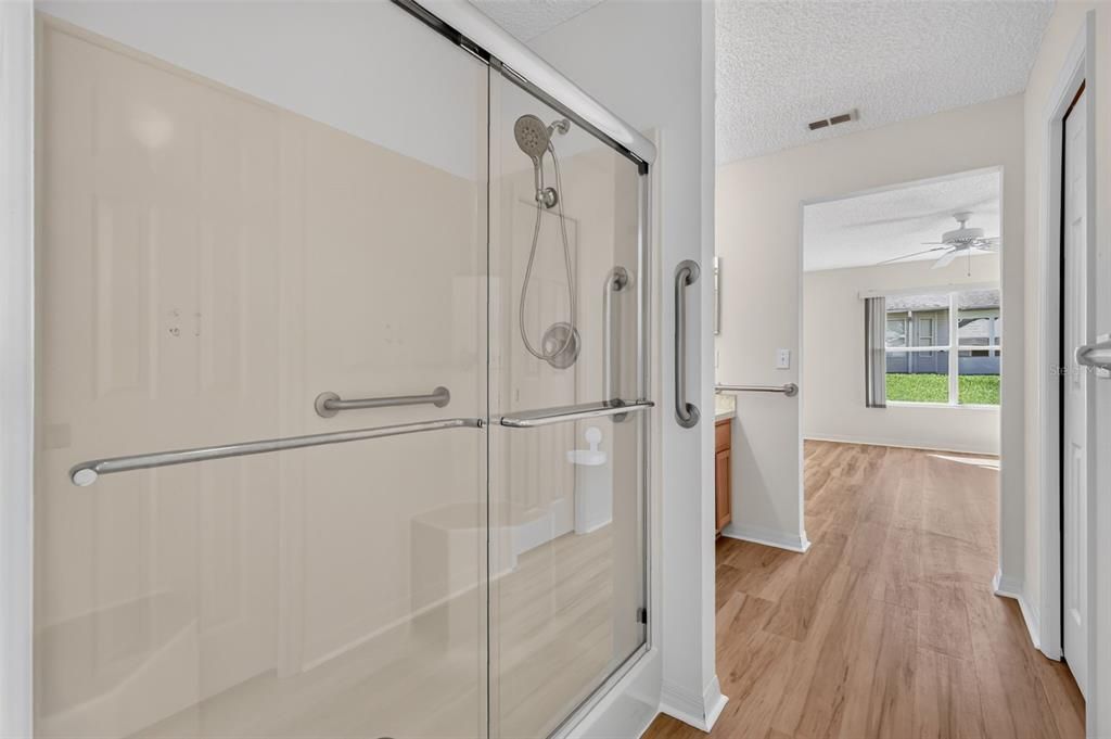 На продажу: $239,900 (3 спален, 2 ванн, 1620 Квадратных фут)