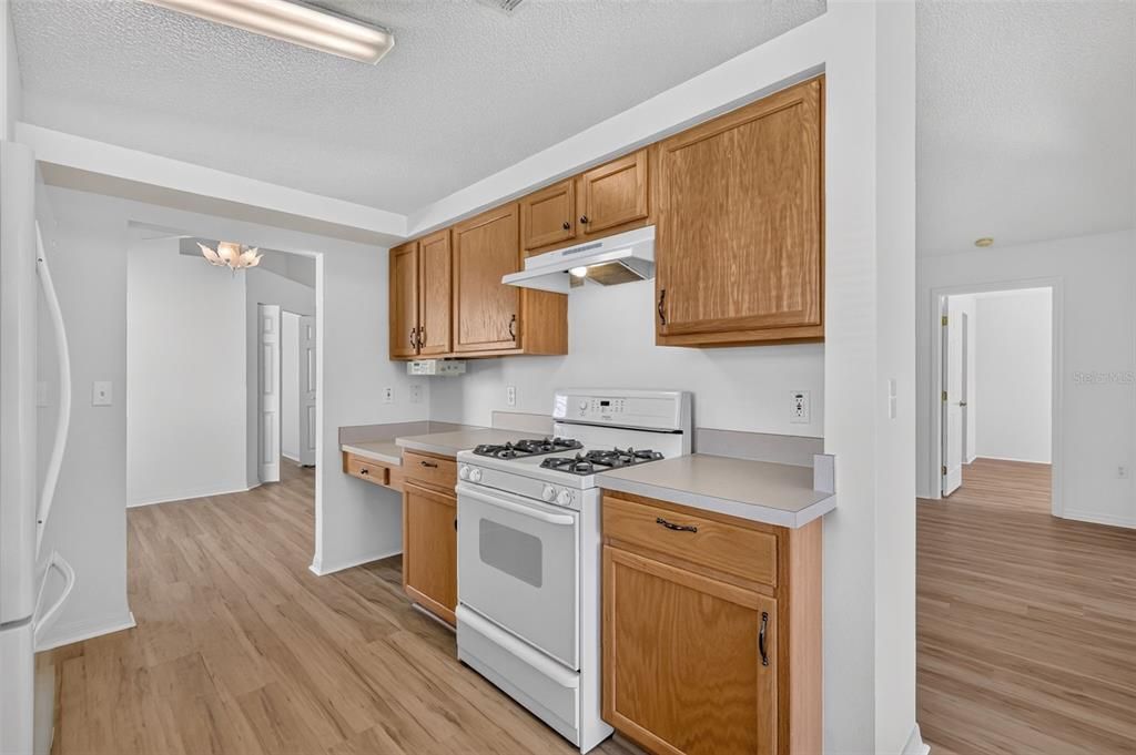 На продажу: $239,900 (3 спален, 2 ванн, 1620 Квадратных фут)