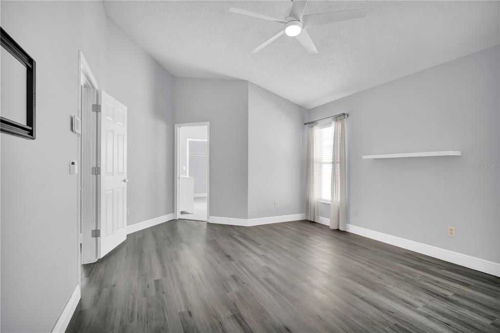 For Rent: $3,300 (3 beds, 2 baths, 1652 Square Feet)