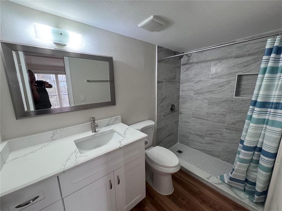 For Rent: $1,500 (1 beds, 1 baths, 555 Square Feet)