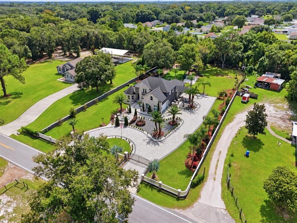 For Sale: $985,000 (4 beds, 3 baths, 3418 Square Feet)