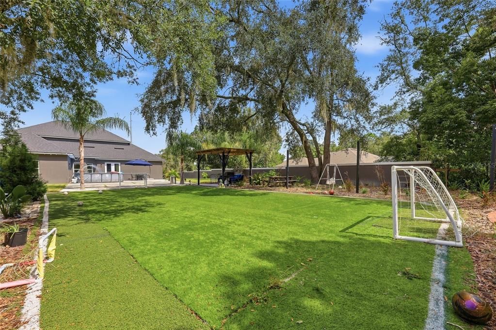 For Sale: $985,000 (4 beds, 3 baths, 3418 Square Feet)