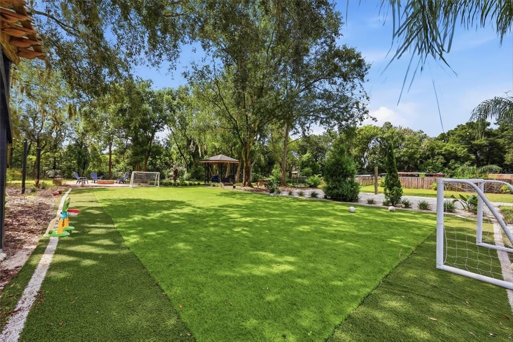 For Sale: $985,000 (4 beds, 3 baths, 3418 Square Feet)