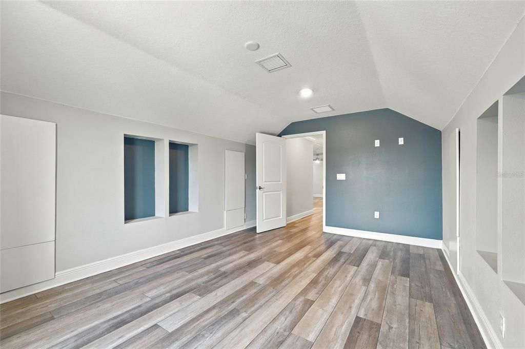 For Sale: $985,000 (4 beds, 3 baths, 3418 Square Feet)