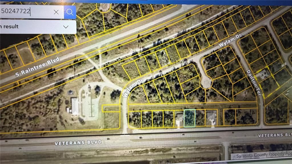 На продажу: $20,000 (0.23 acres)